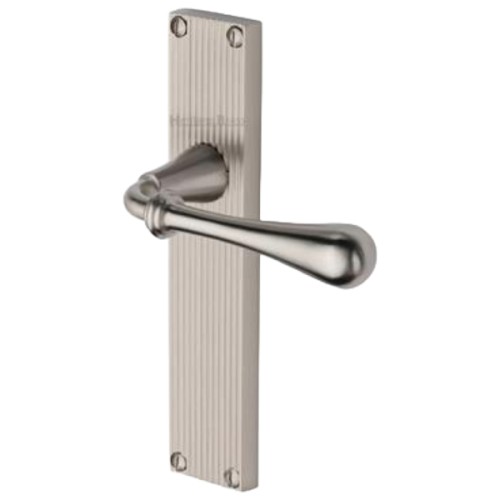 ROMA LEVER HANDLE ON REEDED BACKPLATE